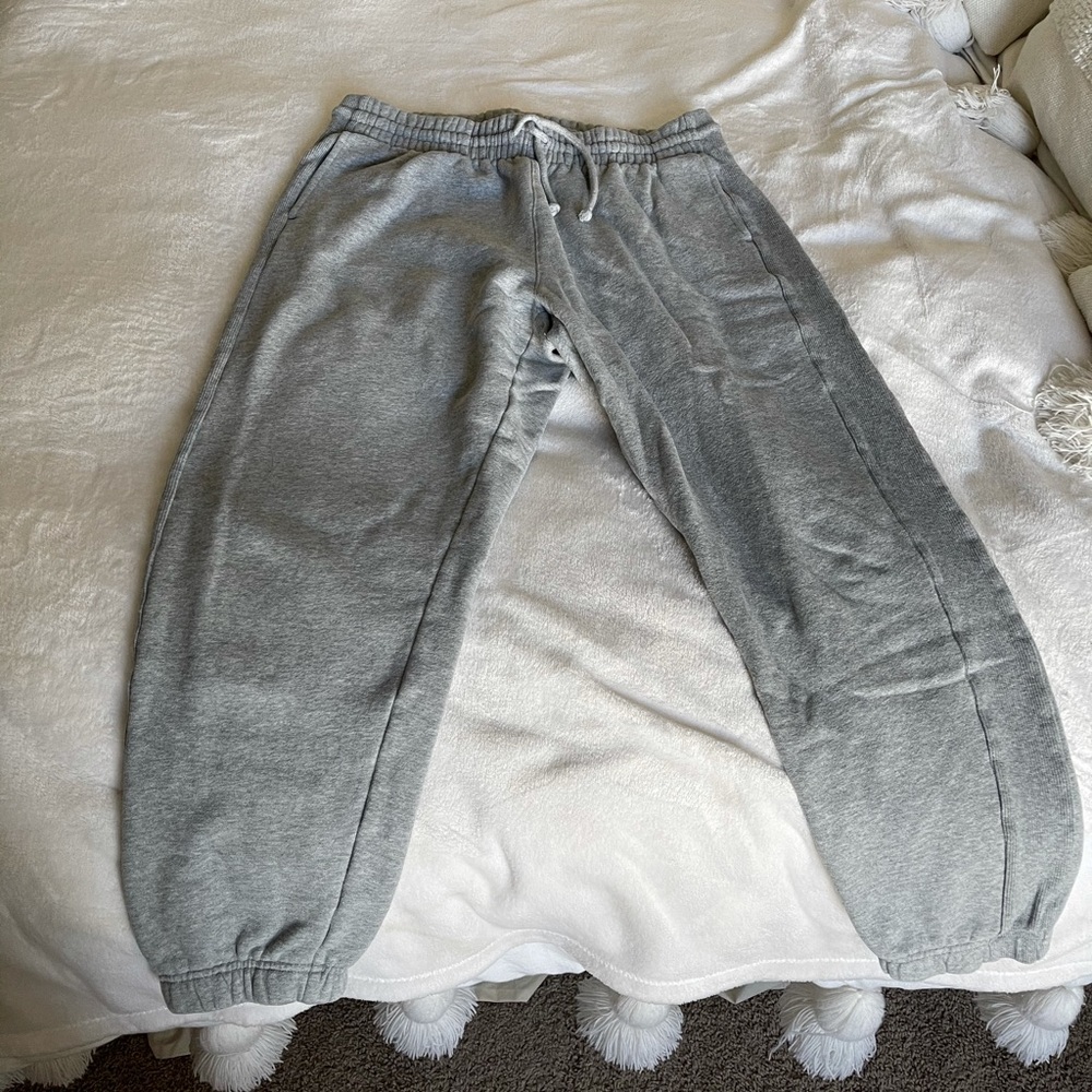 Aritzia boyfriend sweats